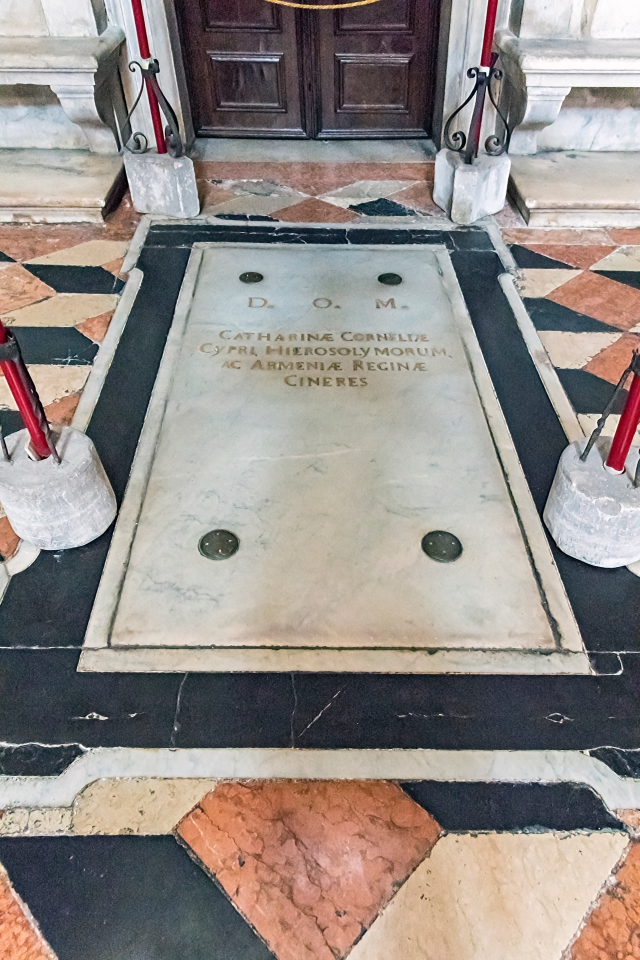 San Salvador Interno - Tomb of Caterina Cornaro